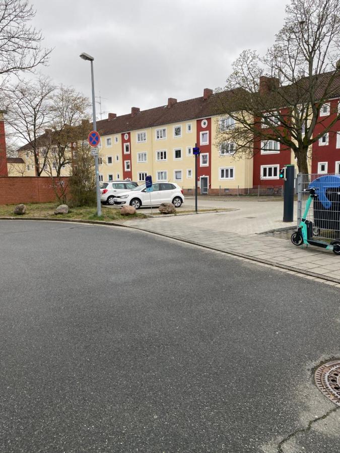 Zentral Gelegene 2 Zi. Wohnung Naehe Innenstadt/Hbf Wolfsburg Eksteriør billede