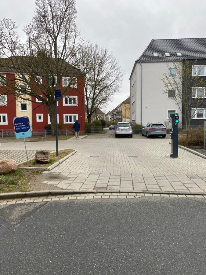 Zentral Gelegene 2 Zi. Wohnung Naehe Innenstadt/Hbf Wolfsburg Eksteriør billede